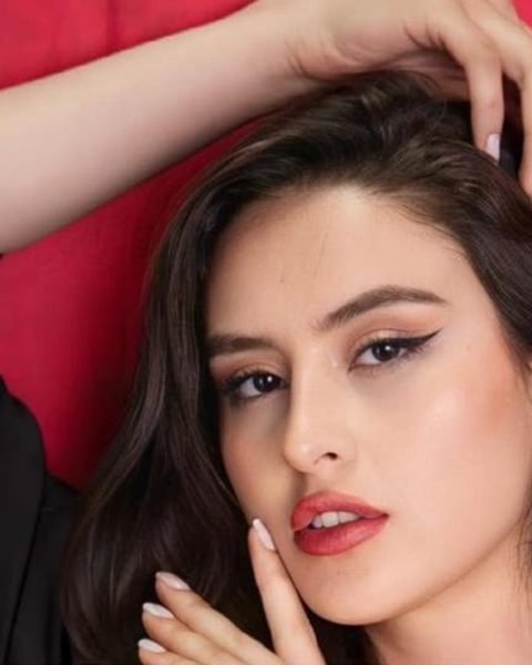 Modelo categoría AA de AgenciaBTL